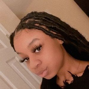 Meet your Posher, Shadaya